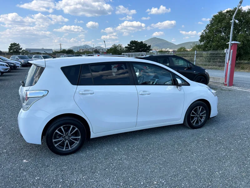 Toyota Verso (KATO НОВА) Image 5