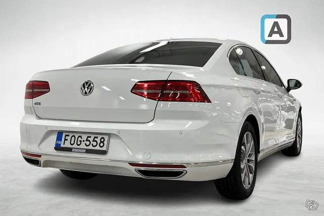 Volkswagen Passat Sedan GTE Plug-In Hybrid 160 kW (218 hv) D Image 3