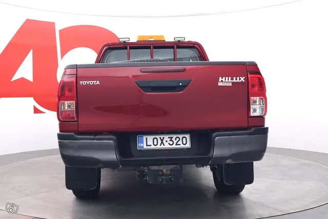 Toyota Hilux Extra Cab 2,4 D-4D 150 4WD Life - Alv-vähennysk Image 4